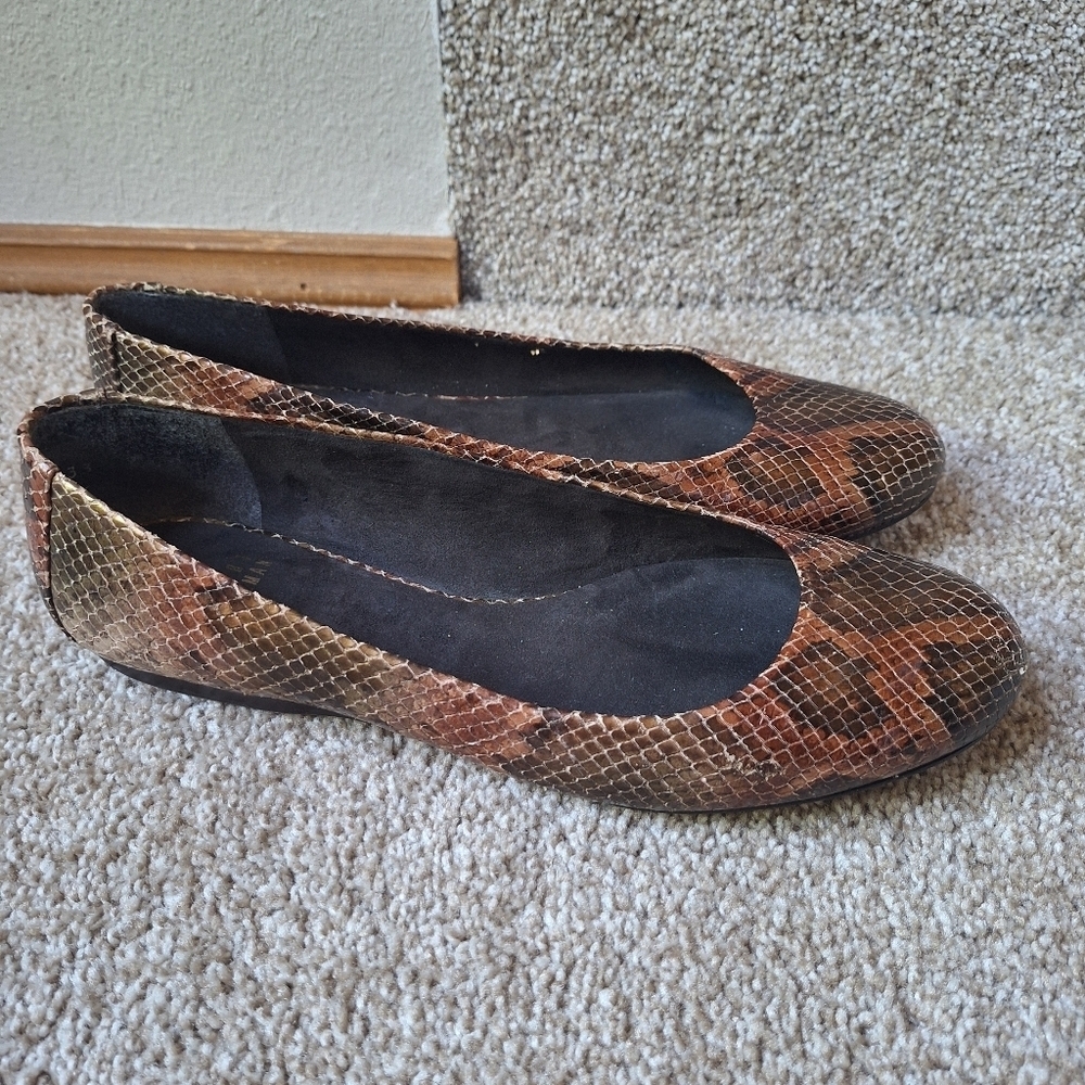 Stuart Weitzman Python Embossed Leather Ballet Fl… - image 5